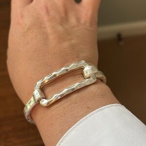 Hammered silver adjustable bracelet-EUC